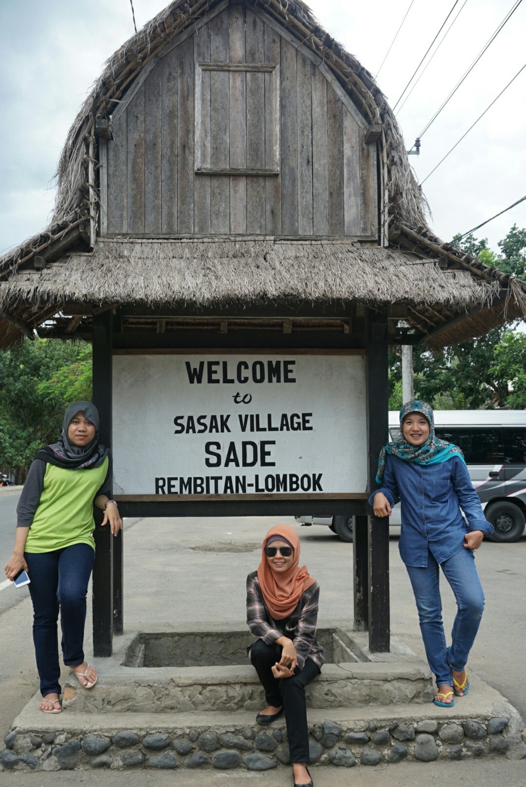 Salah satu icon dari Desa Sasak Sade Lombok