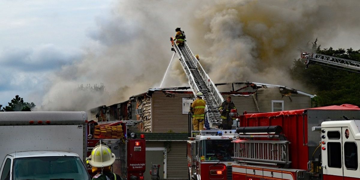 Menanggulangi Kebakaran Di Gedung Dengan Proteksi Kebakaran Aktif Dan ...