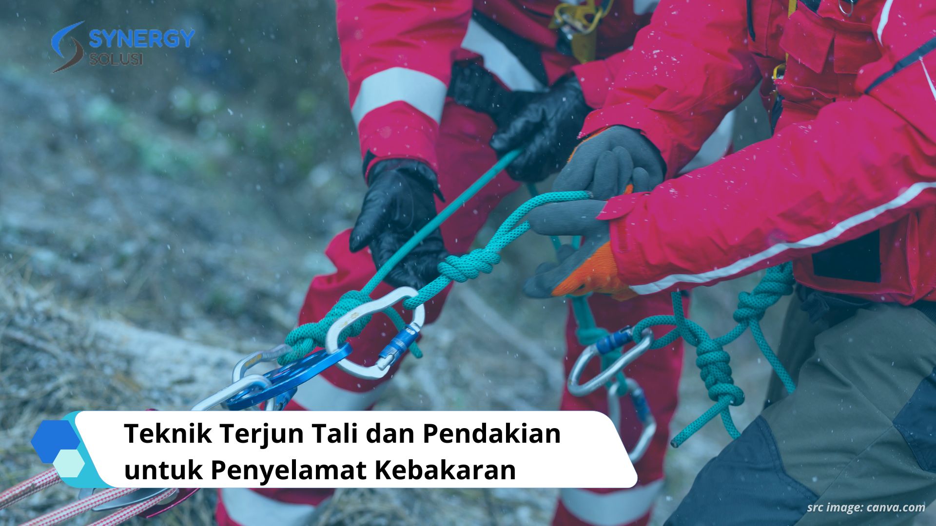 Teknik Terjun Tali dan Pendakian untuk Penyelamat Kebakaran